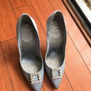 roger viver shoes come with box and dust bag